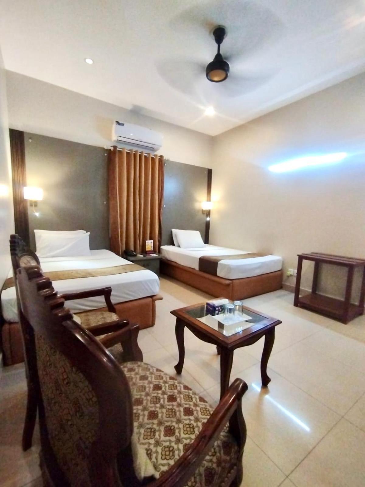 Star Guest House Карачи Экстерьер фото