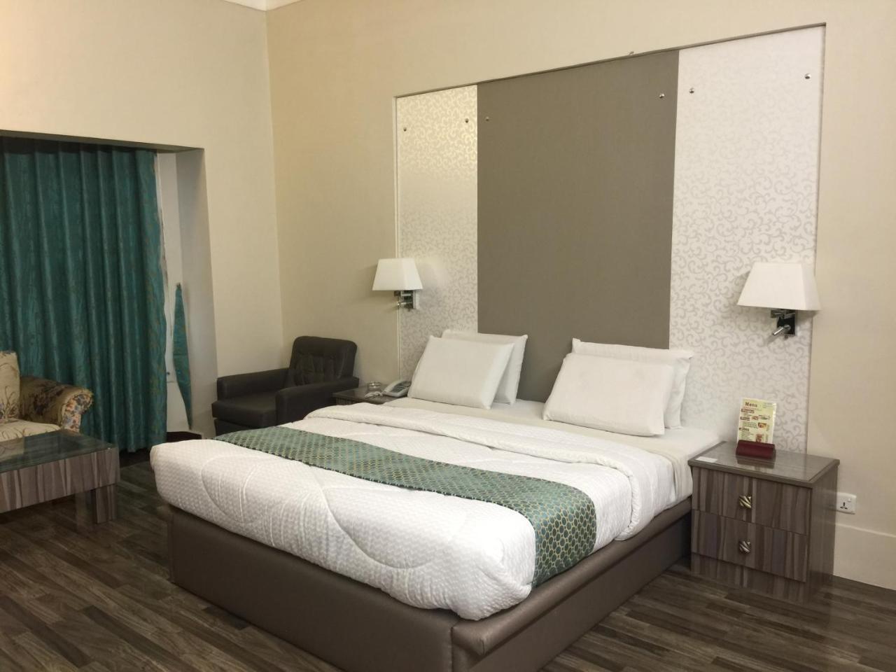 Star Guest House Карачи Экстерьер фото